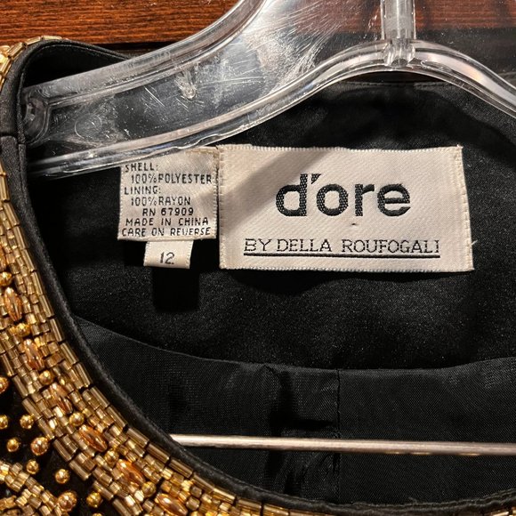 Vintage D'ore by  Della Roufogali Black and Gold 2 pc suit. - Picture 4 of 7